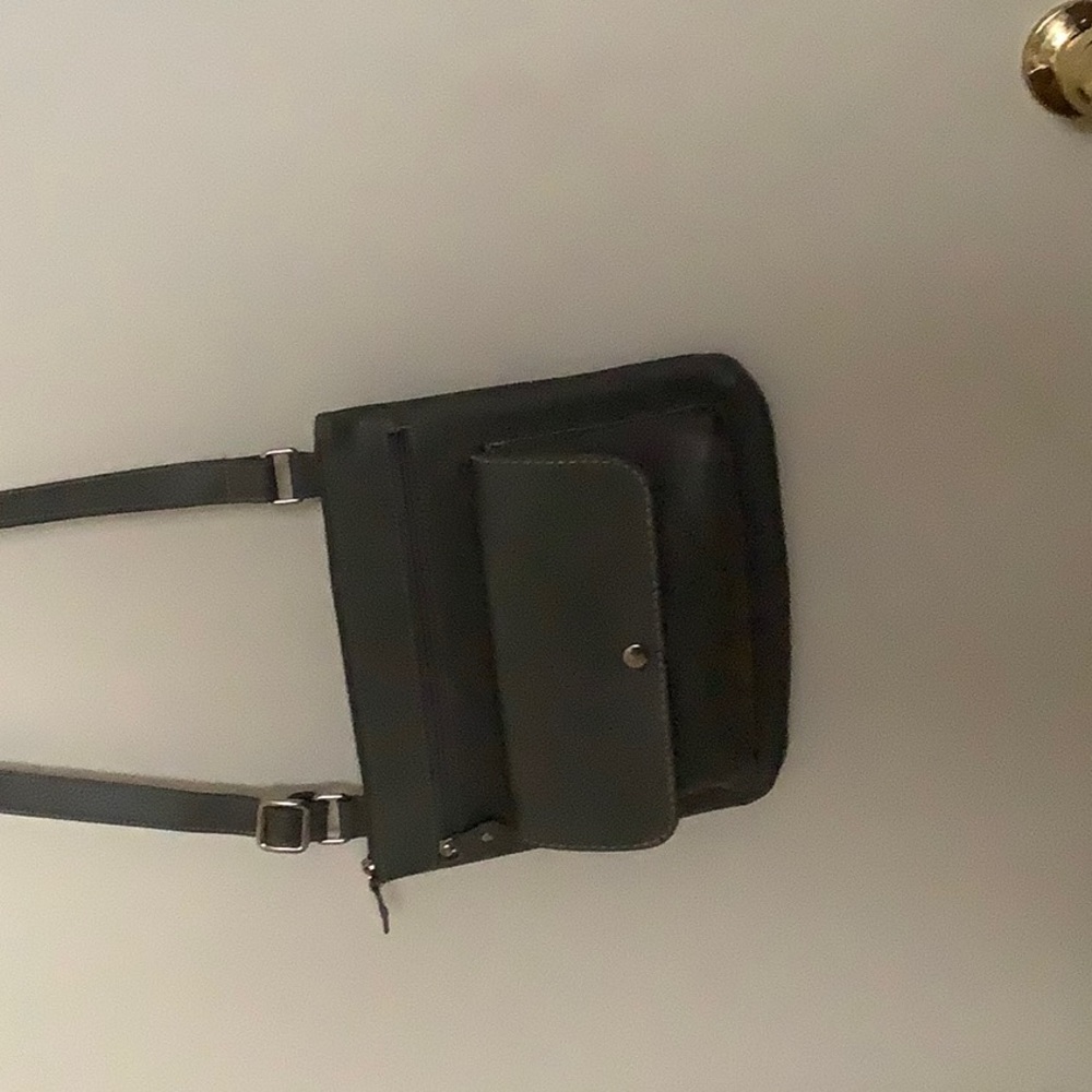Roots Crossbody